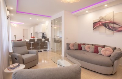 Osijek, Gornji Grad, 4S moderne Wohnung mit Wellness zum Verkauf