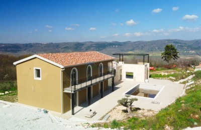 Haus, modernes Design, mit schöner Aussicht