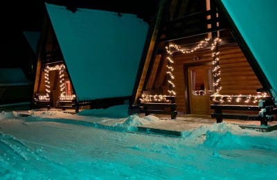 Bjelolasica, Resort mit 3 Ferienhäusern, Investition