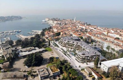 Poreč, im Bau befindliches Wohn- und Geschäftshaus mit Wohnungen und Tiefgaragen