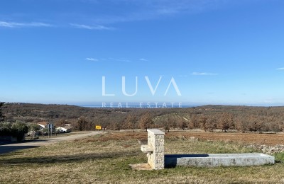 Istrien, Buje, 3906 m² baugrundstück für Villenbau zu verkaufen