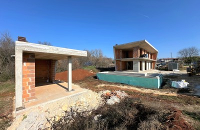 In „schlüsselfertiger“ Bauweise errichtet wartet die „Villa Black Beauty“ auf ihren neuen Besitzer.