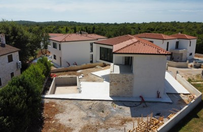 Luxuriöses, modernes Haus mit Swimmingpool im Bau, Sveti Lovreč,Poreč!