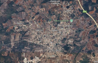 Istrien, Kaštelir, attraktives Baugrundstück mit Meerblick, 940 m²