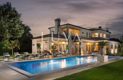 Kanfanar, Istrien, Luxusvilla mit Pool, Spielplatz und Sportplätzen