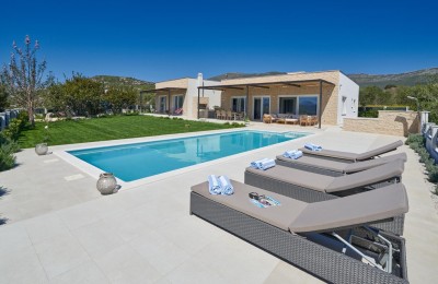 Kaštel Novi, Split, luxuriöses Haus mit Pool zum Verkauf